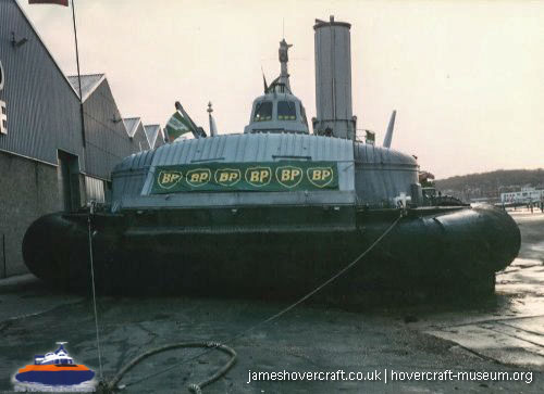 BH7 being moved to The Hovercraft Museum -  (credit: The <a href='http://www.hovercraft-museum.org/' target='_blank'>Hovercraft Museum Trust</a>).